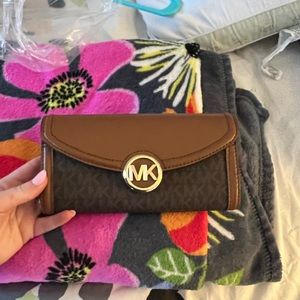 Michael Kors wallet